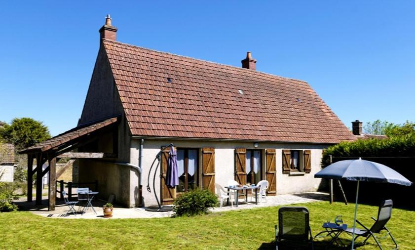 La Garçonnière Vila Treigny Exterior foto